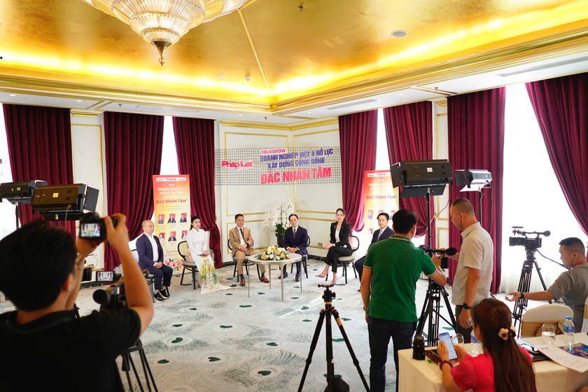 Talk Show “Doanh nghiệp Việt & nỗ lực xây dựng cộng đồng đắc nhân tâm” được tổ chức tại Dolce by Wyndham Hanoi Golden Lake.